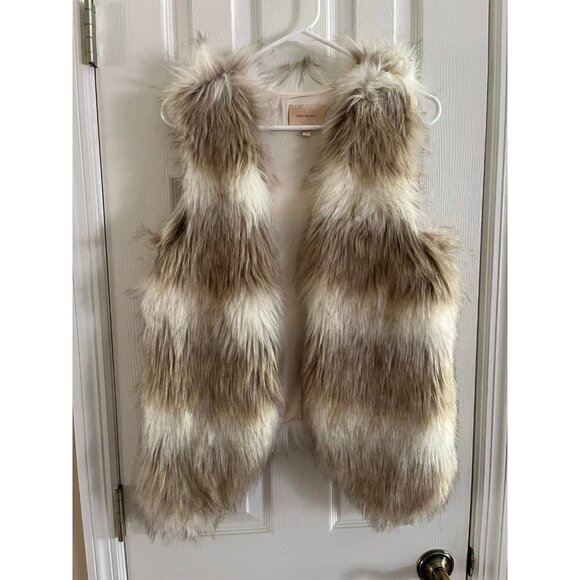 Faux Fur Vest - Picture 1 of 3